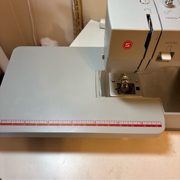 Heavy Duty Sewing Machine Table Extension Singer Fits 4411, 4423, 4432, 4452 - Picture 4 of 7